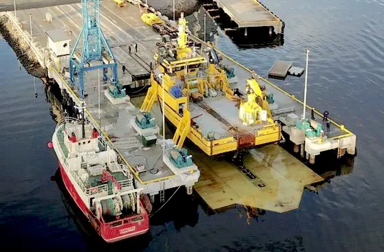 closer look at the Skarvi shipyard shiplift platform